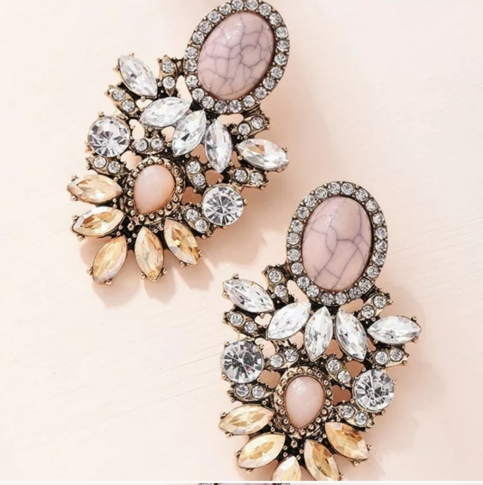 *Cordelia* Multi Stone Gem Earrings - Picture 6 of 6